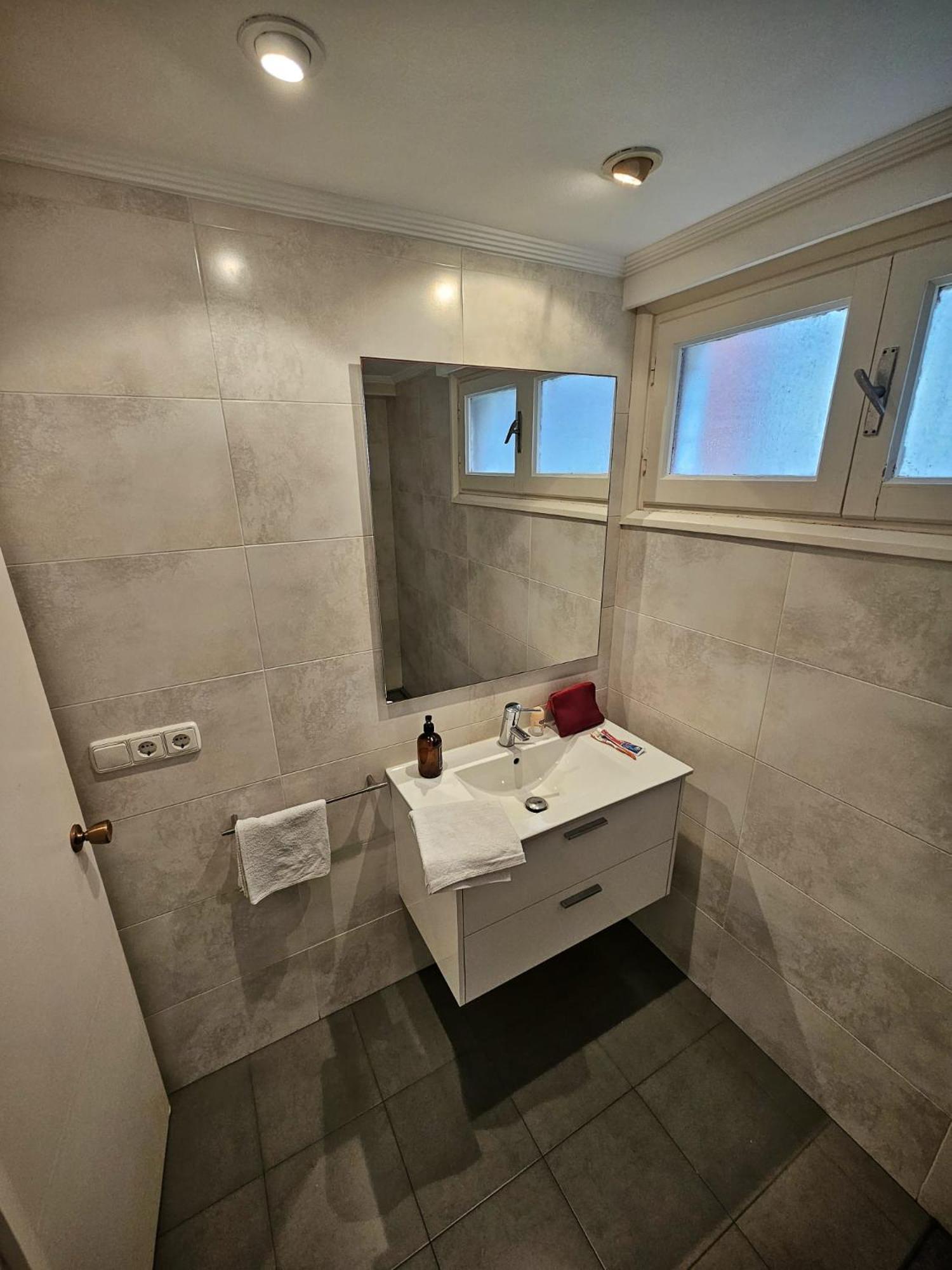 Amplio Piso En La Playa De 135 M2 Con Garaje Apartamento Zarautz Exterior foto